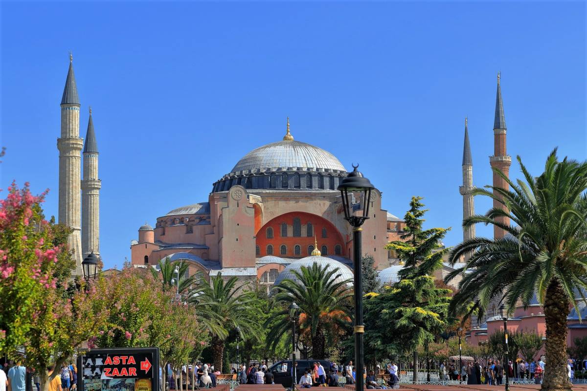 18 Very Best Things to Do in Istanbul - Hagia Sophia - Endless Travel Destinations