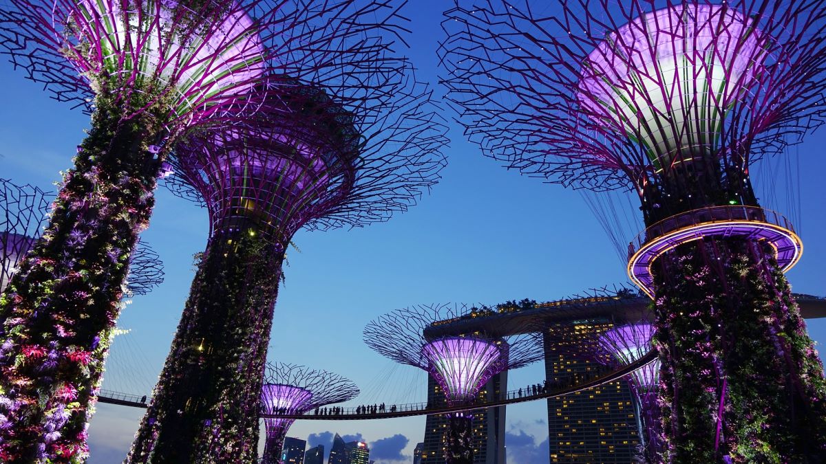 7 Very Best Places to Stay in Singapore - Marina Bay - Endless Travel Destinations