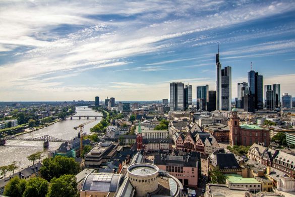 17 Best Things to Do in Frankfurt - Endless Travel Destinations