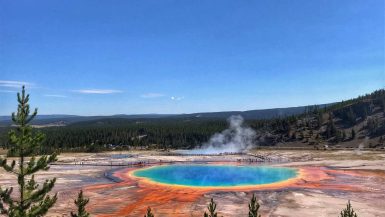 Ultimate Guide to Yellowstone National Park - Endless Travel Destinations