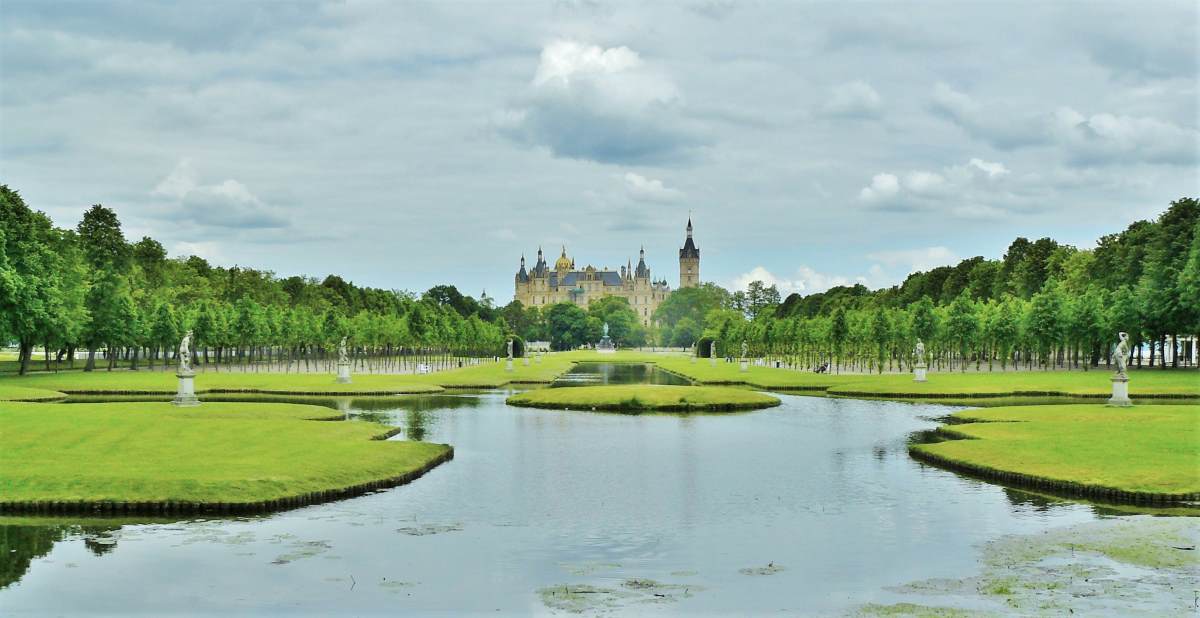 Schwerin Castle - Endless Travel Destinations