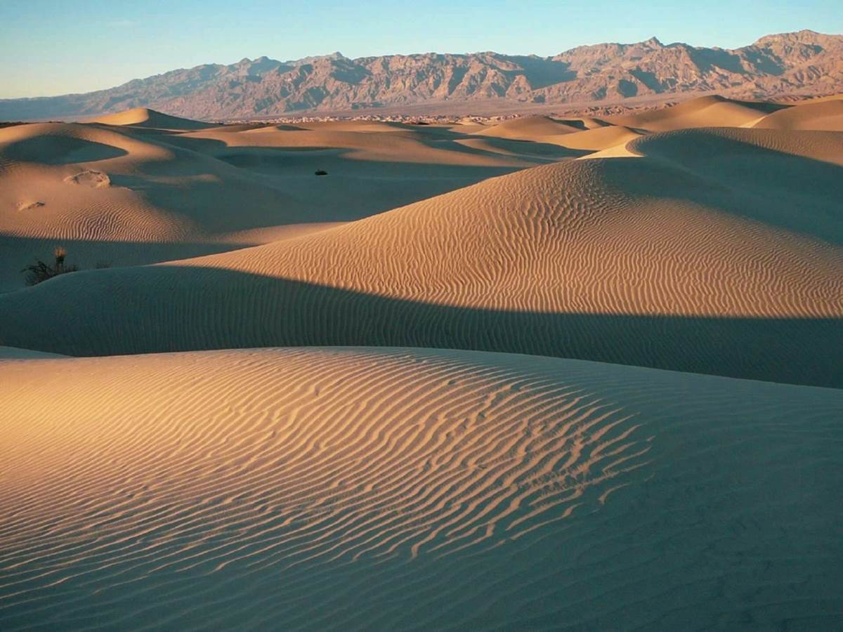Mesquite Flat Sand Dunes - Endless Travel Destinations