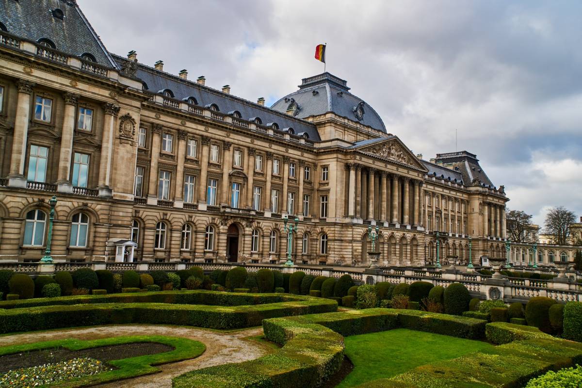 Top Tourist Attractions in Brussels - Royal Palace of Brussels - Endless Travel Destinations