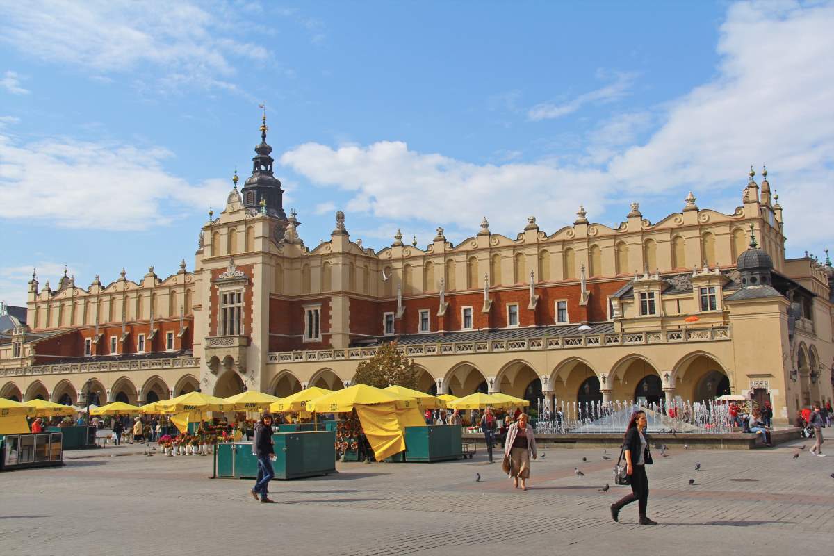 25 Very Best Things to Do in Krakow - Cloth Hall - Endless Travel Destinations